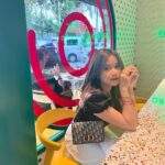 Brisia Jodie Instagram – difotoin ayang❌.
difotoin mama✅ Kalau Tak Suka Tak Apa