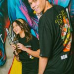 Brisia Jodie Instagram - “JAS MERAH: Jangan Sekali-kali Melupakan Sejarah” Tepat tanggal 10 November 2021 dalam rangka memperingati Hari Pahlawan saya akan me-lelang salah satu baju collaboration @esteh.indonesia x @billionairesproject yang hasilnya akan di donasikan kepada Para Veteran Kemerdekaan yang saat ini tinggal dan menetap di rumah yang tidak layak huni 🥲 Saya bersama para owner @esteh.indonesia mengajak seluruh masyarakat Indonesia untuk tidak melupakan sejarah dan membantu memberikan kehidupan yang layak bagi mereka yang sudah berjuang untuk kemerdekaan bangsa ini. Mohon tulis comment di bawah berapa harga penawaran kamu.. Karena saya akan serahkan secara langsung baju ini kepada penawar tertinggi secara simbolis tanggal 10 November 2021. Dan tentu hasil penjualan akan kami donasikan kepada para Veteran Kemerdekaan untuk membantu memerdekaan hidup mereka. Semoga hal sederhana yang kami lakukan ini sedikit banyaknya bisa berarti.. Sabar...dn Sadar Diri.