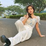 Brisia Jodie Instagram - Dalam rangka merayakan kebahagiaan aku, Aku mau follback 30 orgg yg paling keliatan dicomment ya!❤️🥰 Dimana Cinta Sejatiku