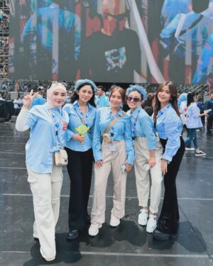 Brisia Jodie Instagram - tanggal 14 Februari, pada nyoblos siapa?😍 kalo aku #akhirnyapilih02 🤞🏻 apapun pilihannya harus DAMAI ya. kita berdoa yg terbaik untuk Indonesia🇮🇩🤍