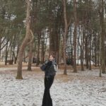 Brisia Jodie Instagram - my first snowfall🫶🏻❄️ Warpat Puncak