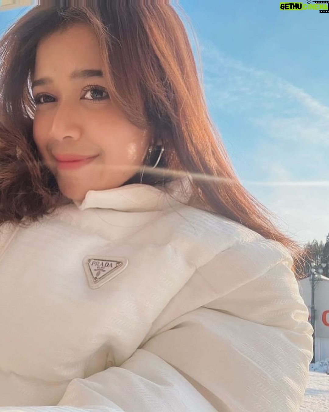 Brisia Jodie Instagram - my first ❄️⛄️ Bengkulu