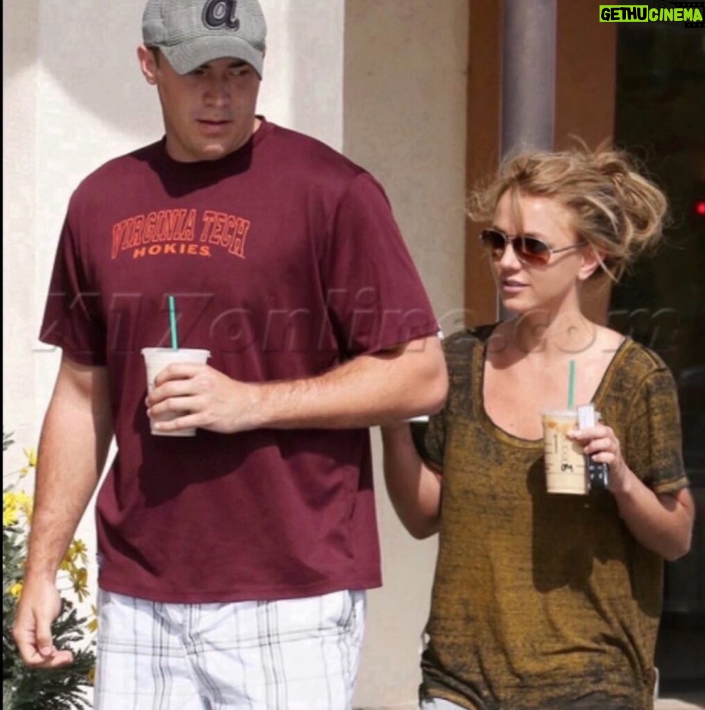 Britney Spears Instagram - This was 10 years ago …  I thought as you got older you shrunk … He is the shortest guy I ever dated .. I feel like I’ve never looked this small with any of the tall guys I’ve been with !!! Why is he staring at my cup … 📸: X17 Online