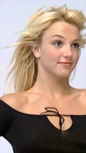 Britney Spears Instagram - Before documentaries like TMZ existed … it wasn’t acceptable for the press to make shows on innocent people to spread false information and ruin reputations 😒😒😒 !!! Back when Hollywood had value and respect !!! 🎥: Herb Ritts