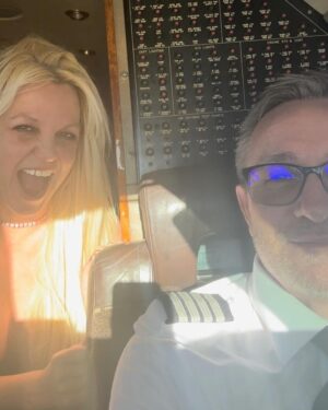 Britney Spears Instagram - 🤓
