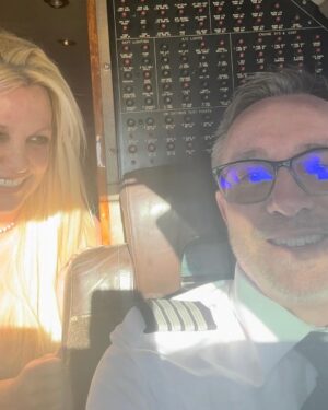 Britney Spears Instagram - 🤓