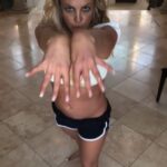 Britney Spears Instagram - This was last year and the first time showing my hands like this on Instagram !!! Assuming it’s an affirmative way of saying nice to meet you with correct mannerisms 🤷🏼‍♀️🤦🏼‍♀️🤦🏼‍♀️ !!! Which confirms real age and it was so so cool because the very next day Hesam took me to his place and jumped out of the car and got a new dog 🤔🤔🤔🤔🤔🤔🤔🤔🤔🤔 !!!