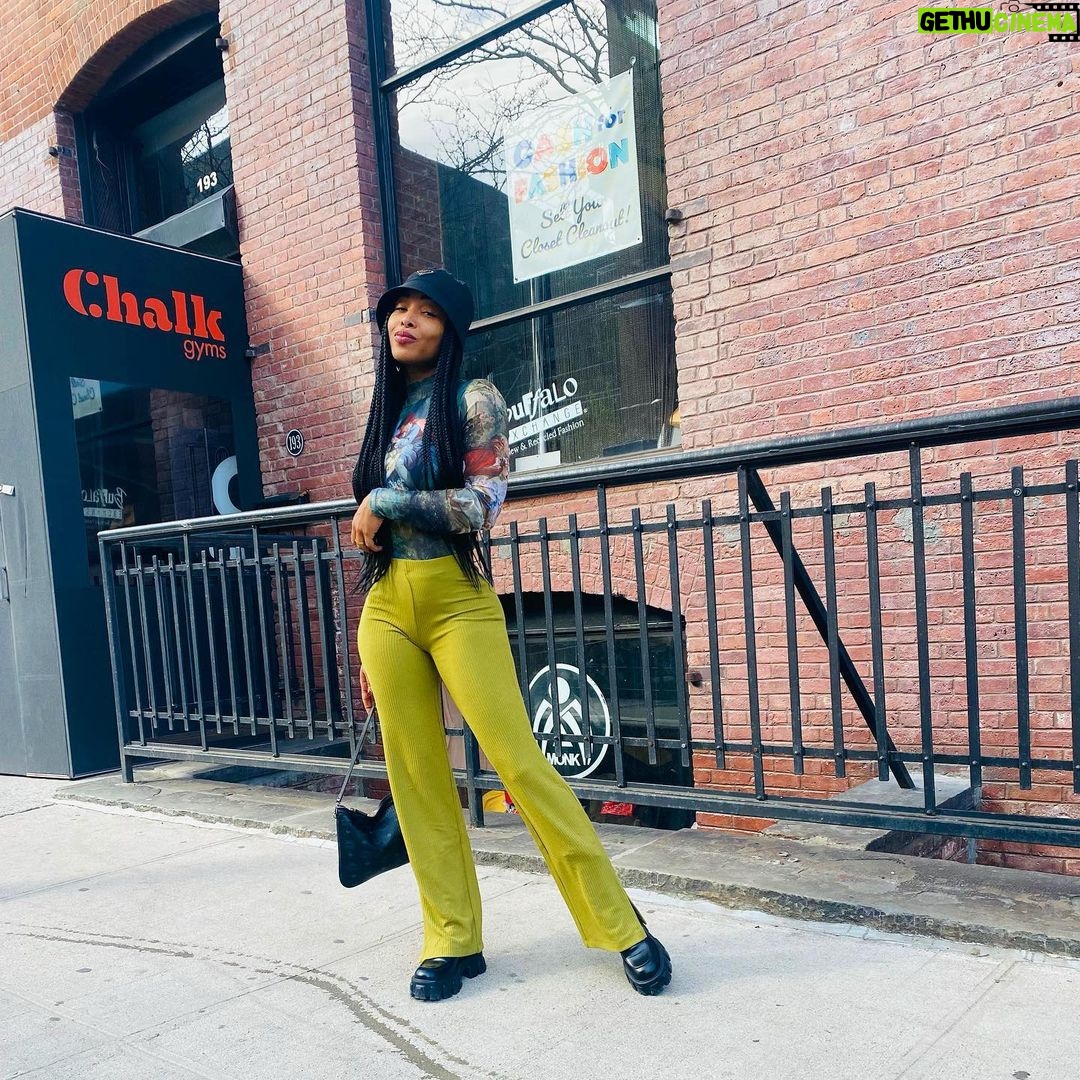 Brittany S. Hall Instagram - ❤️🔥❤️🔥❤️🔥 Williamsburg, Brooklyn