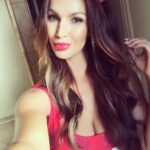 Brittany Thompson Martinez Instagram – When hot sauce is life 🤣 #shenanigans #halloween #tacobell #hotsauce #fire #misstacobell @tacobell #losangeles #california #weekend #costume #fastfood #tacobellhotell @tacobellhotell