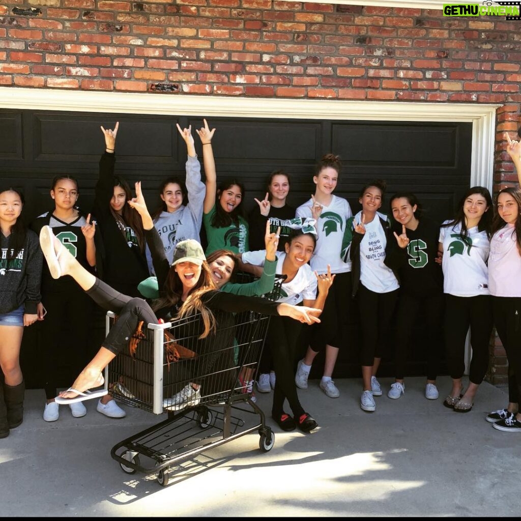 Brittany Thompson Martinez Instagram - Another great successful fundraiser! Thanks to those who supported. #cheermoms #cheer #girlsjustwannahavefun #saturday #momsinacart #rock