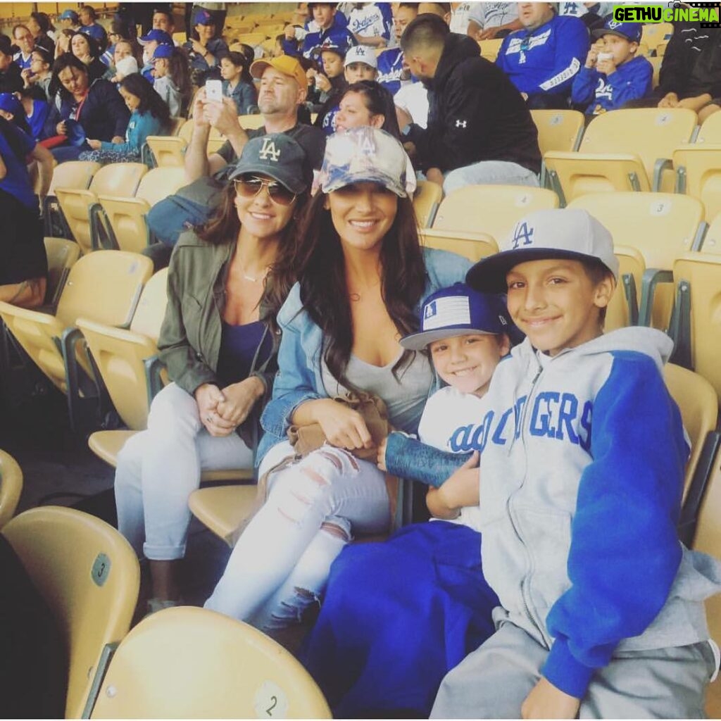 Brittany Thompson Martinez Instagram - Well bummed us girls won't get to be at the #worldseries game tonight but excited that these 2 cuties get to be there! #luckykids #dodgers #dodgerstadium #baseball #losangeles #goblue where will you be watching the game tonight? @dodgers @jphotobomber9 @ax_man5 Los Angeles Dodgers Stadium