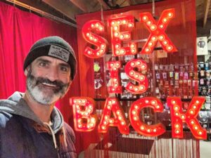 Brody Stevens Instagram - Making a statement.