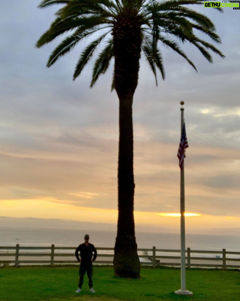 Brody Stevens Instagram - My late-afternoon in Santa Monica. 🌴🌊