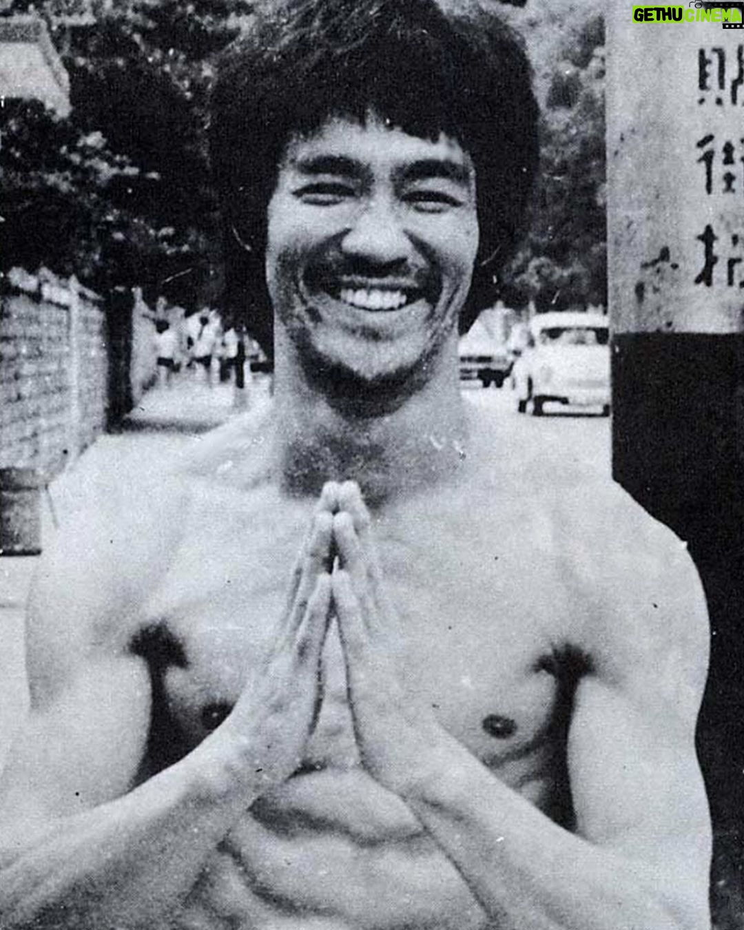 Bruce Lee Instagram - Ignite the Lunar New Year with our Gold Dragon Bruce Lee Cupcake, a tribute crafted in partnership with the @bruceleefoundation and @goldhouseco. Indulge in this special almond-infused treat and join us in supporting youth empowerment worldwide. 🗓 Baking thru 2/11 🚙 Local pick-up and delivery Order for your celebration via link in our bio.