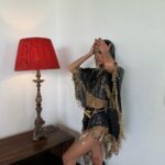 Bruna Marquezine Instagram - eu não consigo pensar em uma legenda que não seja ÓÓÓÓ BEBÊ É A VEVETA QUE TÁ NO COMANDO