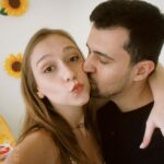 Bruna Tatar Instagram - 17/07- mais uma volta ao sol 🌻💛🌼🍯☀️🥳