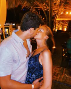 Bruna Tatar Instagram - te amar é bom demais 🍀❤️🌻