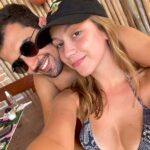 Bruna Tatar Instagram - Hoje é dia dele, do ariano salvo por uma lua em câncer, amigo pra todas as horas, filho carinhoso, namorado parceiro e ser humano lindo, dedicado, que nao mede esforços pra ver todo mundo bem. Dele que veio pra SP com uma mochila e um trocado e construiu um caminho lindo, sempre olhando pra frente e adiante. Tenho muito orgulho de você, da sua história e de poder fazer parte dela todos os dias, te escolher todos os dias e ser escolhida por esse cara tão legal 🍀! Lindinho, que Deus continue te abençoando por onde quer que você vá e que, de preferência, eu possa estar ao seu lado, te apoiando e vibrando por você e pela sua vida. Eu te amo ❤️ Aniversáriolândia