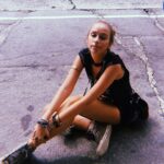 Bruna Tatar Instagram – de outros carnavais 🎉🎊👯‍♀️👯‍♀️ Bloquinho