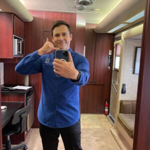 Bryan Safi Instagram - Pull out your banana phones! I’m back at it and ready to take your calls! @911onfox
