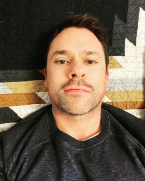 Bryan Safi Instagram - Have to shave today for work but we had fun, didn’t we girls