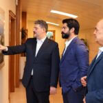 Burak Özçivit Instagram – Size harika bir haberimiz var🥳

Türkiye’nin ilk dijital bankası sürprizleriyle konuşulmaya devam ediyor.

Hayat Finans 💙 Burak Özçivit 

Ünlü oyuncu Burak Özçivit, bankamızın marka yüzü oldu!..

Türkiye’nin dijitale doğan ilk bankasını takipte kalın✨😉
