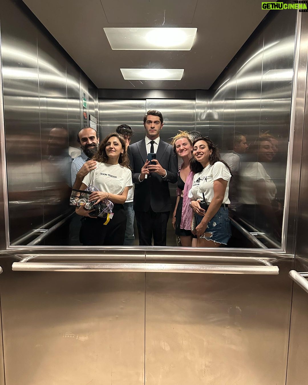 Burak Deniz Instagram - Kedi,Doğan,TVR ve diğerleri. 🌹