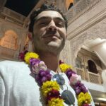 Burak Deniz Instagram - İndia İndia.✌🏼 It was an excellent experience,thank you!:) 🪷🇮🇳♥️ 💐 Mumbai