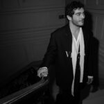 Burak Deniz Instagram - What a night w/ @maisonvalentino 🥂 @pppiccioli 💫 @yigit 🌹 #pfw #valentinoblacktie 🖤 Paris, France