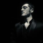 Burak Deniz Instagram - Efendisi Dobby’e çorap versin.