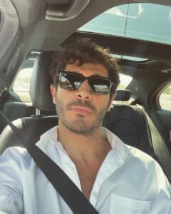 Burak Deniz Instagram -