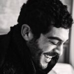 Burak Deniz Instagram - Son sıralı liste🐼 @maisonvalentino 💫 @alessandrotreves ⚡️ @leshommespublics 🌬 Milano, Italia