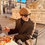 Burak Deniz Instagram - Karışık pizza. Place des Terreaux