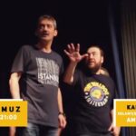 Burak Satibol Instagram - 9. Temmuz da Kadıköy Özgürlük Parkındayız sonra Maltepedeyiz sonra İzmir’deyiz sonra Trump’dayız sonra..gerisine bakarsınız siz. Açıldık geliyoruz.. 🎭🎭🎭🎭🤼‍♂️🤼‍♂️🤼‍♂️🤼‍♂️🤼‍♂️🤼‍♂️ Mahşer-i Cümbüş’ün yaz turne programını takip ediniz, geliniz getiriniz! 🎫📣📣🎟🎟 Biletler için biletix.com Link bio’da #tiyatro #yaz #izmir #kadıköy #komedi