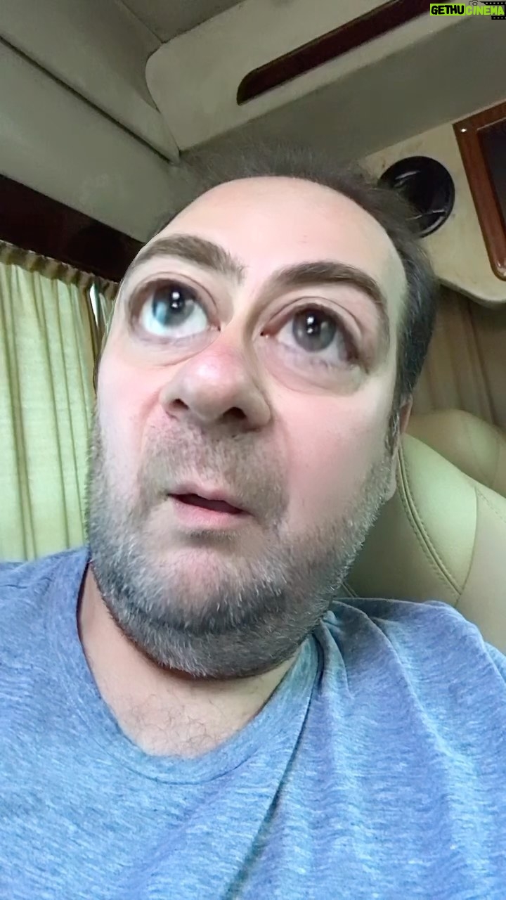 Burak Satıbol - 167 Likes - XXXXL 13 KASIM PAZARTESİ KARTAL’DA!
Büyük Beden tek kişilik çok konulu bir gösteridir. Güldürmeyi amaçlar.
Cine-5 li yıllar,1990’ların sonu Ankara, erkek çocuk babası olmak, taksiciler, emlakçılar, film setleri gibi konuları kapsar.Seyirci isterse sahneye de çıkar. Biletleri tüm bilet platformlarında satılmaktadır. Link bio’dadır. Hayırlısı…
Büyük Beden Gelecek Oyunlar
13 Kasım Kartal Sanat Tiyatrosu - 20:30
16 Kasım Torium- 20:30
21 Kasım Celtic Irish Bar- 21.00
30 Kasım Hayalhane Sahne- 21:00
5 Aralık Hiltown Sahne- 20:30
6 Aralık Eskişehir
XXXXL