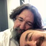 Burak Satibol Instagram - Tek kişilik çok konulu gösterim “Büyük Beden” başlıyor! 25 Ekim’de ilk gösteri Hayalhane’de! Biletler tüm bilet platformlarında, link bio’da. Geliniz, getiriniz 🎉 Trump Alışveriş Merkezi