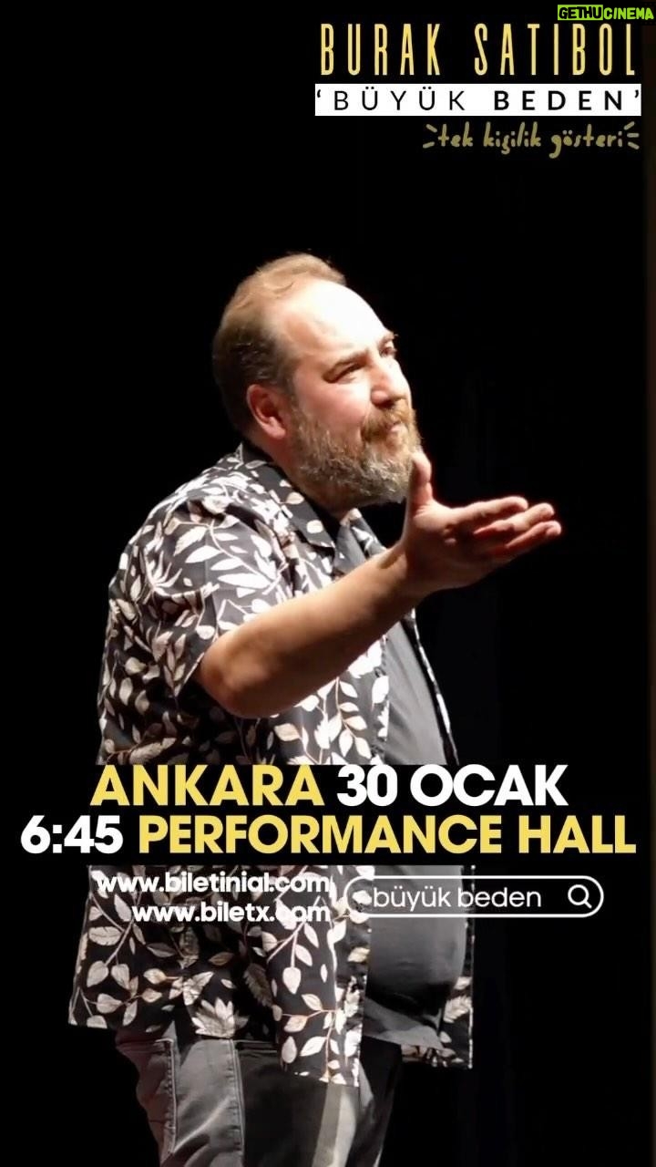 Burak Satıbol - 173 Likes - Burak Satıbol’un tek kişilik-çok konulu oyunu “Büyük Beden” Ankara’ya geliyor 💫
Sadece bildiğini anlatmıyor bilmediğini seyirci tamamlıyor. Bu interaktif komedi seyircinin katılımı ile renkleniyor. İşler Güçlerin Salih abisi, Yusuf Yusuf’un Yusuf’u, Mahşer-i Cümbüş’ün Burak’ı hikayelerini anlatmaya geliyor. Kimi zaman sinema aleminden kimi zaman ilk gençliğinden kızgınlıkları, mutlulukları , cevap bulamadıkları ile seyircisini oyun oynamaya çağırıyor.
🗓 30 Ocak Salı
⏰ 20:30
📍 6:45 Performance Hall (Ankara)
☎️0 (535) 272 83 03
Geliniz, Getiriniz!