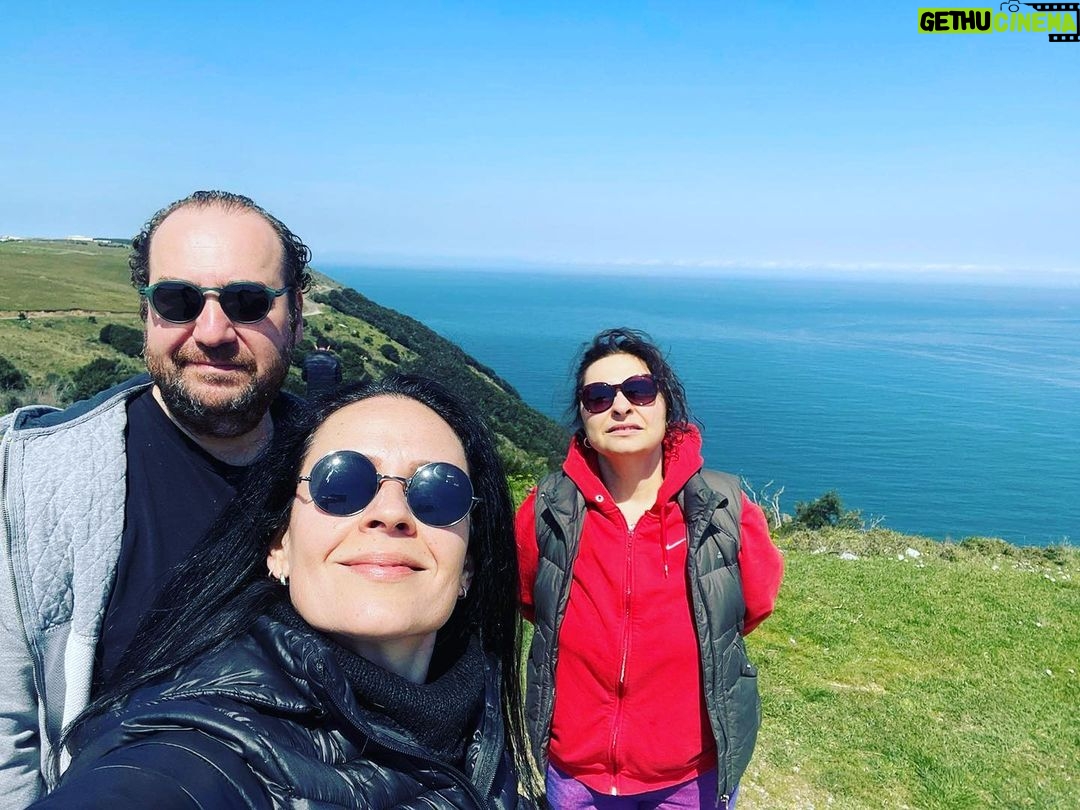 Burak Satibol Instagram - Sisters forever 😘 @ozlemturay @aycaisildar @mahsercumbus Sinop İnce Burun Turkiyenin En Kuzeyi