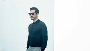 Burak Yamantürk Instagram - ♠️ production✖ team up @blackcatproduction 
photograpy @senolaltunphotography
styling @cerenalist
make up @mesutozuzun
special thanks to @ppristanbul