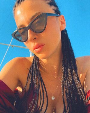 Burcu Gönder Instagram - #sunkiss 🌞