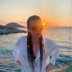 Burcu Gönder Instagram - 🤍 Sensation