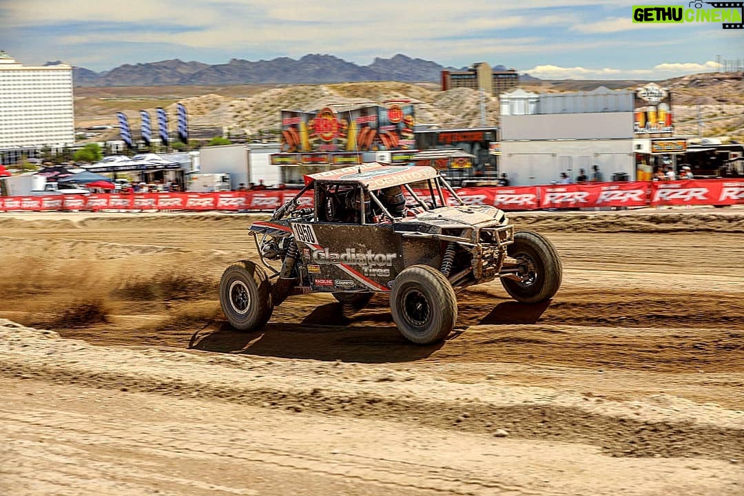 Burt Jenner Instagram - Few more pics from the @utvworldchampionship 📷 @harlenfoley Thanks again to: @gladiatortires #GladiatorTires @racelinewheels #RacelieWheels @cognitomotorsports #CognitoMotorsports #Xcomp #GladiatorXcomps #UTVworldChampionship #UTVWC #UTVWC2016