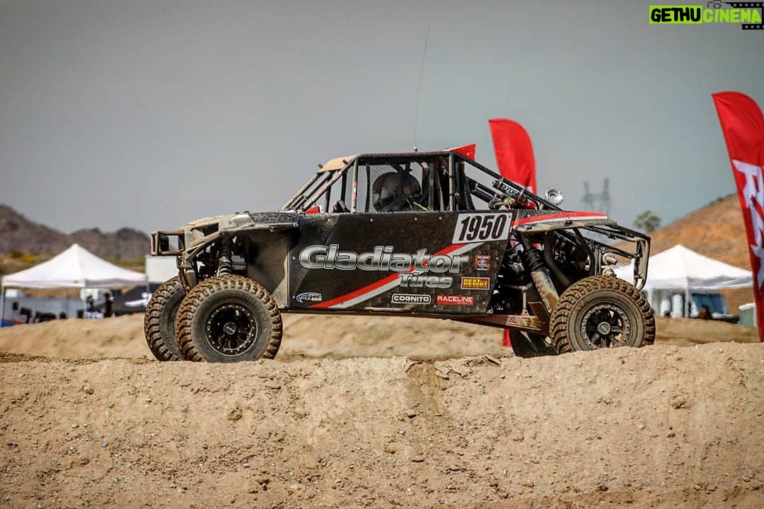 Burt Jenner Instagram - Few more pics from the @utvworldchampionship 📷 @harlenfoley Thanks again to: @gladiatortires #GladiatorTires @racelinewheels #RacelieWheels @cognitomotorsports #CognitoMotorsports #Xcomp #GladiatorXcomps #UTVworldChampionship #UTVWC #UTVWC2016