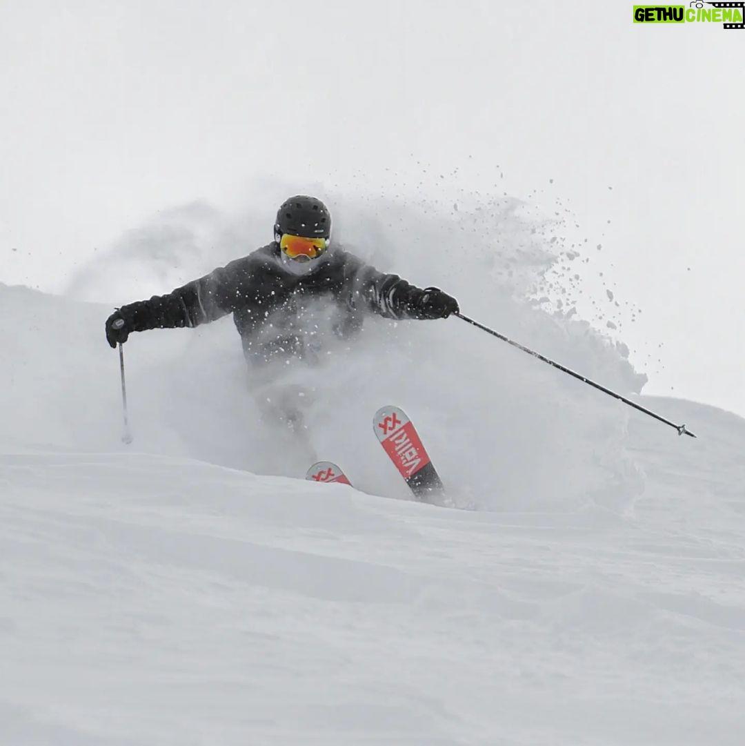 Burt Jenner Instagram - Rough day in #Wydaho @grandtargheeresort Grand Targhee