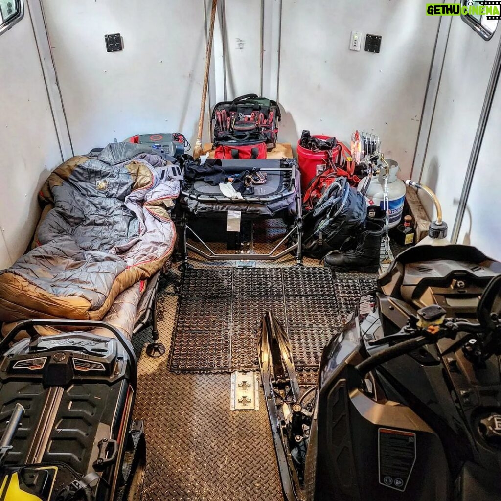 Burt Jenner Instagram - Don't know if it's the time I spent living in my Bronco or the time spent as a kid building forts... but there is something about the nomadic bachelor pad that is still my favorite