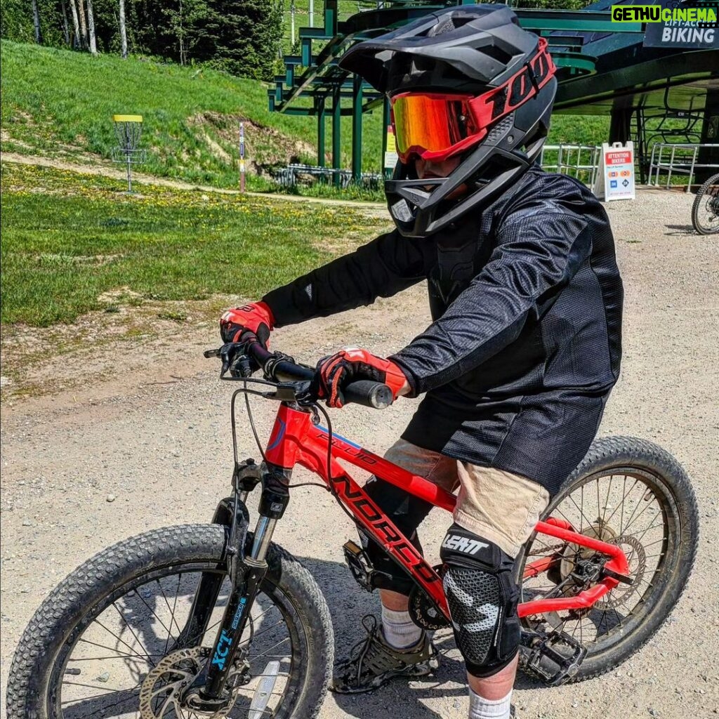 Burt Jenner Instagram - Fun day checking out #GrandTarghee for the first time with Bodhi and family! Had bike drama early and said screw it and rented a bike, had a blast!