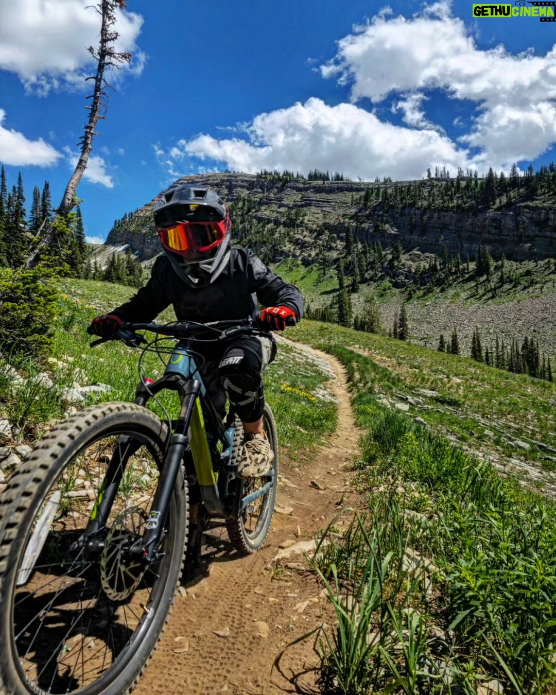 Burt Jenner Instagram - Bodhi been getting better and better... yesterday, it became official, his tires left the earth, he soared with the birds momentarily... he started hitting the jumps. Proud father son day... On another note, the other day he came to me and said "my head is now as big as yours" I responded "no it's not" (I have an abnormally big head, big enough i get made fun of by friends) He took his hat off and put it on my head, it fit perfectly. He then said "see I now wear my hat on 2 also" (2dots on the adjuster) I figured he just wore it on 2 too "be like dad"... nope, I then checked the hat on his head...perfect fit... I was, and still am, in complete shock... For perspective, he turned 7 a week ago and now wears a men's XL helmet 😲
