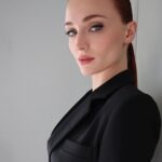 Buzzfeed Instagram - this is a @sophiet stan account— wishing Sophie the happiest of birthdays today! 🎉🥳 📸: @sophiet