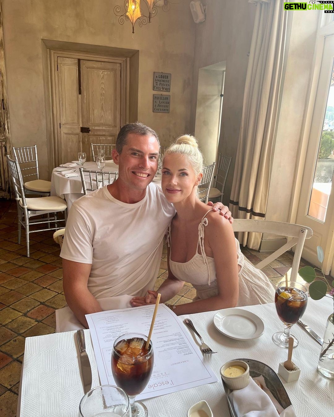 Byrdie Bell Instagram - End of summer… ⛵️ L'escale restaurant