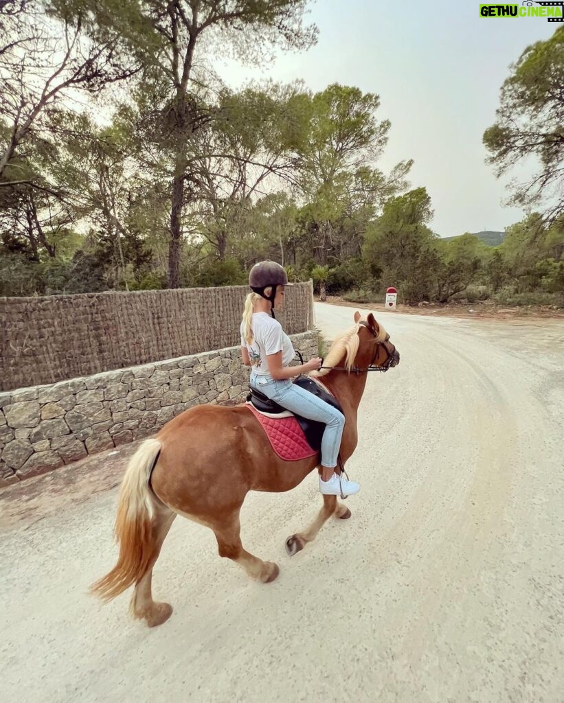 Byrdie Bell Instagram - Pony time 🐴 Club Hipico Ibiza Horses